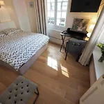 Paris Louvre Bourse City Center